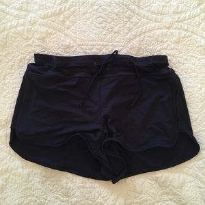 BNWT Kata Surge Short